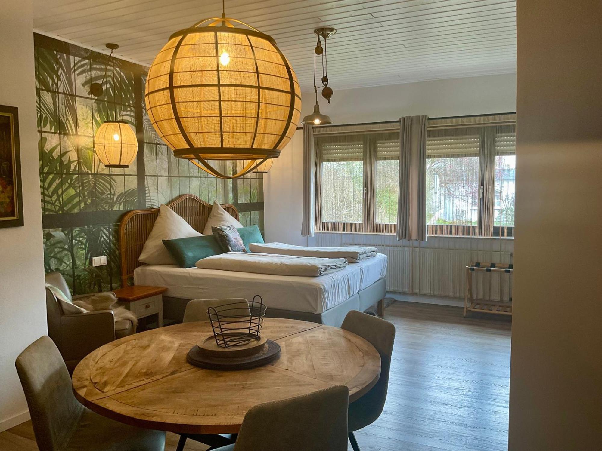 Zu Jeddelohs Bungalows & Apartments -Adult Friendly Gladenbach Buitenkant foto